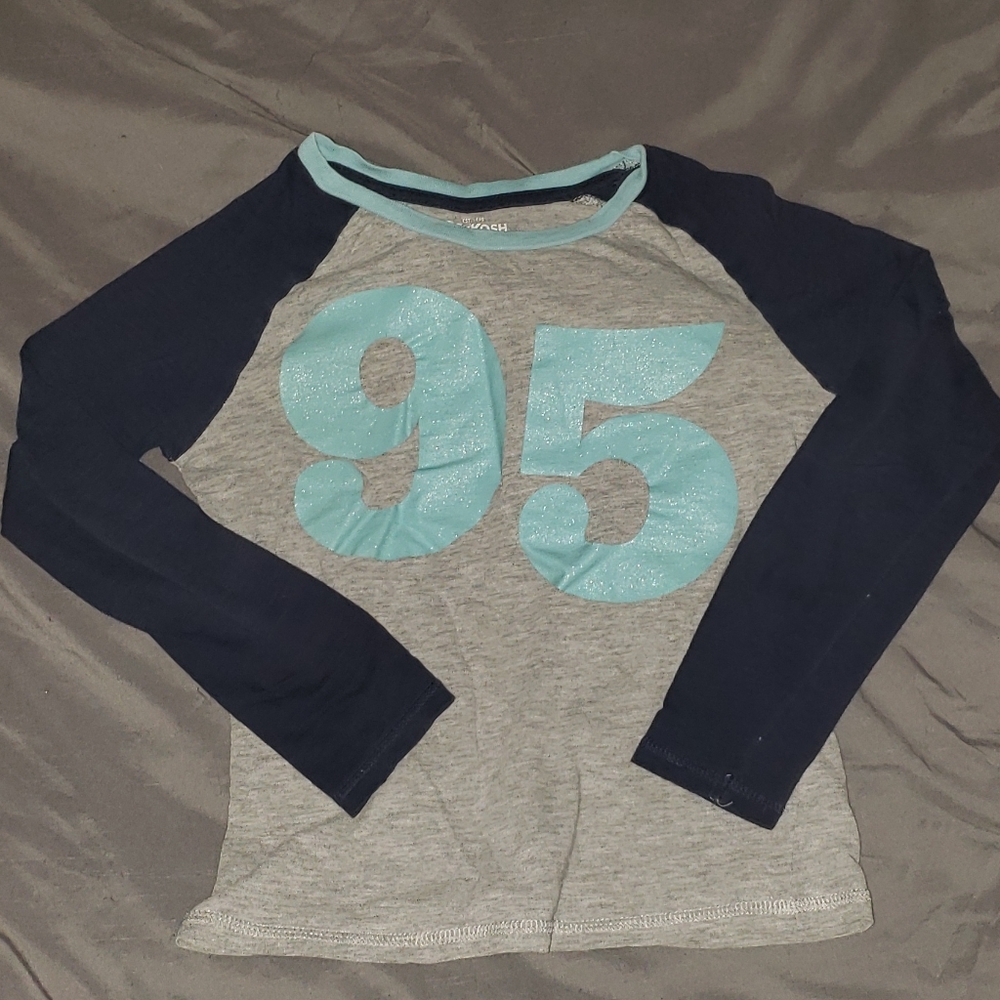 Oshkosh t-shirt